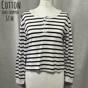 Love Peace & Lazy Days Striped Long Sleeve Tee-M-Semi Cropped-Cotton-White/Black
